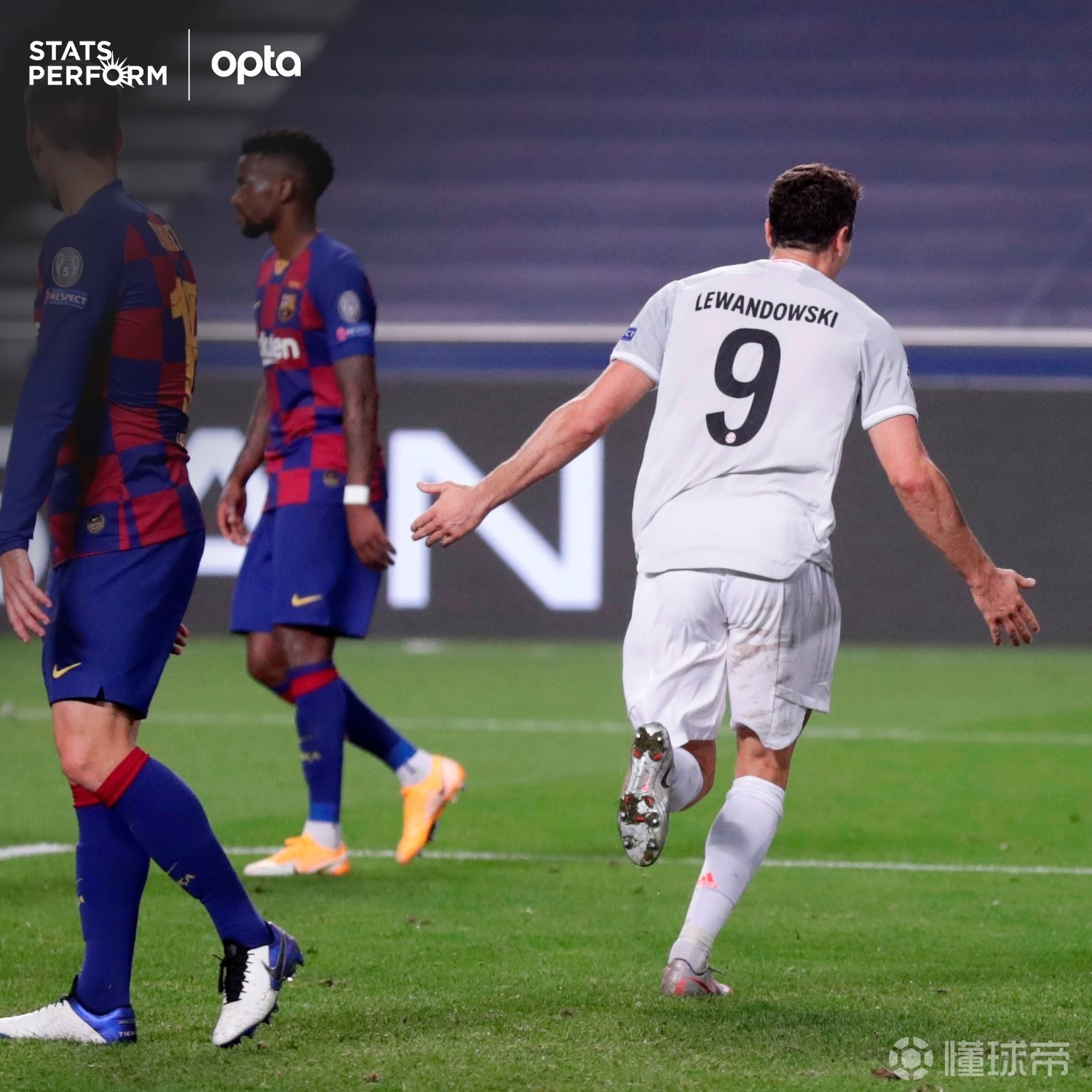 爱游戏体育-广东宏远绝杀压哨C罗在拜仁比赛中回归赛场,这操作让人直呼:里程碑夜华盛顿奇才官宣签约的简单介绍